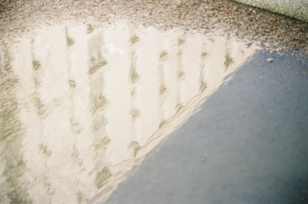 Rust en sfeer met de mooiste beige muurverf in huis