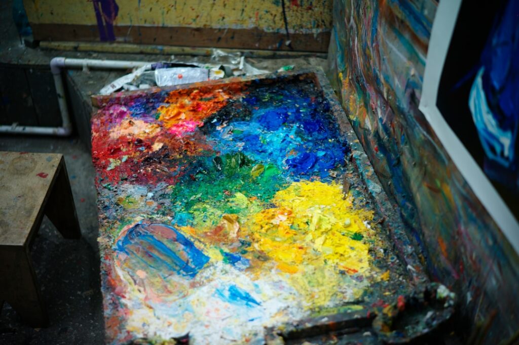 Zelf je eigen schilderij maken met reliëf: zo doe je dat